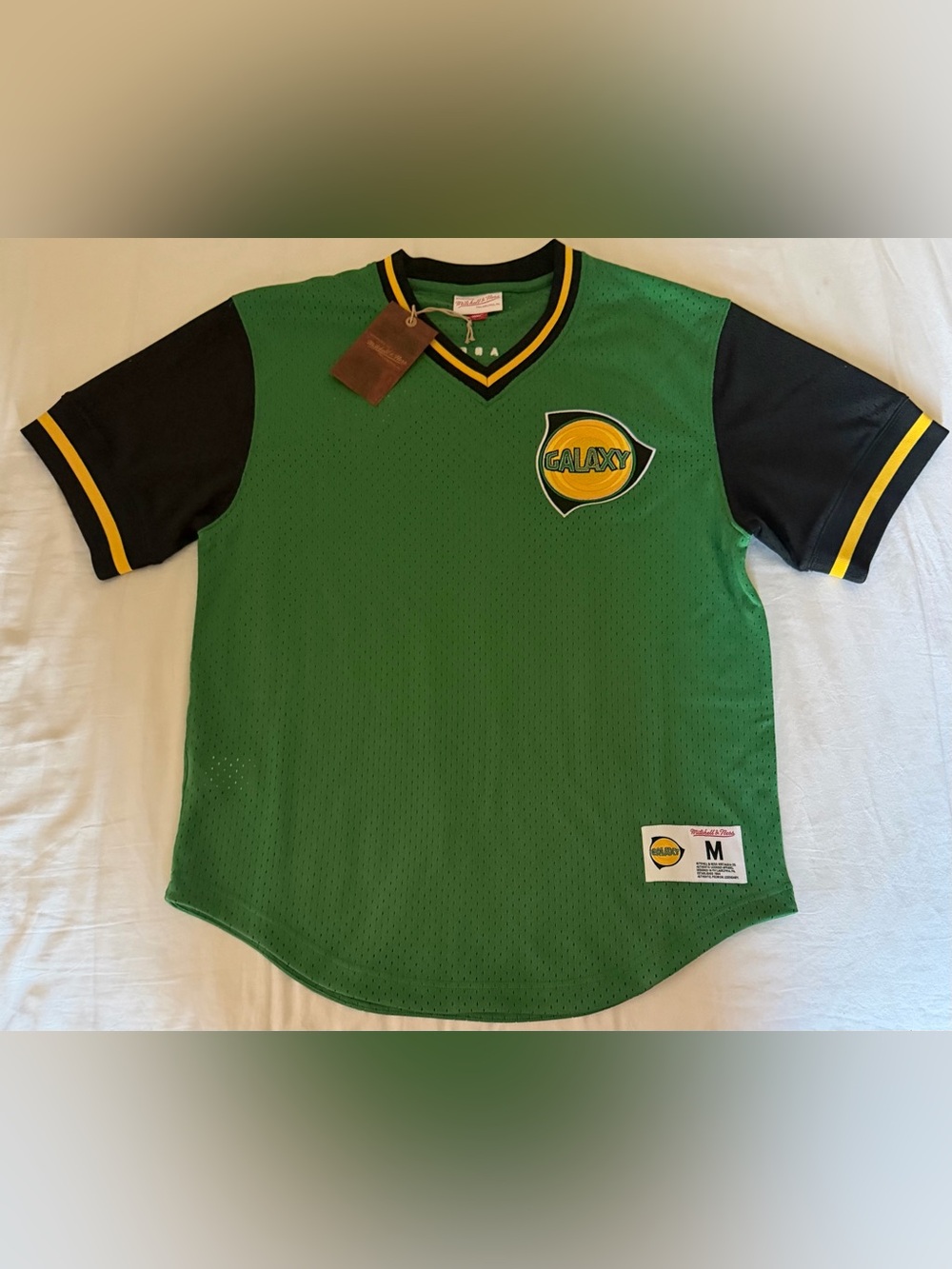 Mitchell & Ness MLS LA Galaxy Green Mesh V-Neck Shirt Since '96 Men’s Sz: Medium